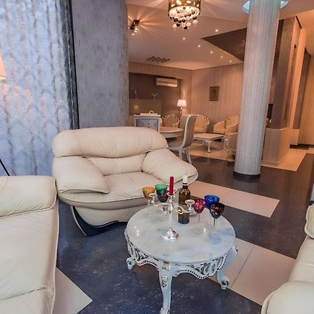 Cabernet Corner Apartman Tbiliszi Kültér fotó