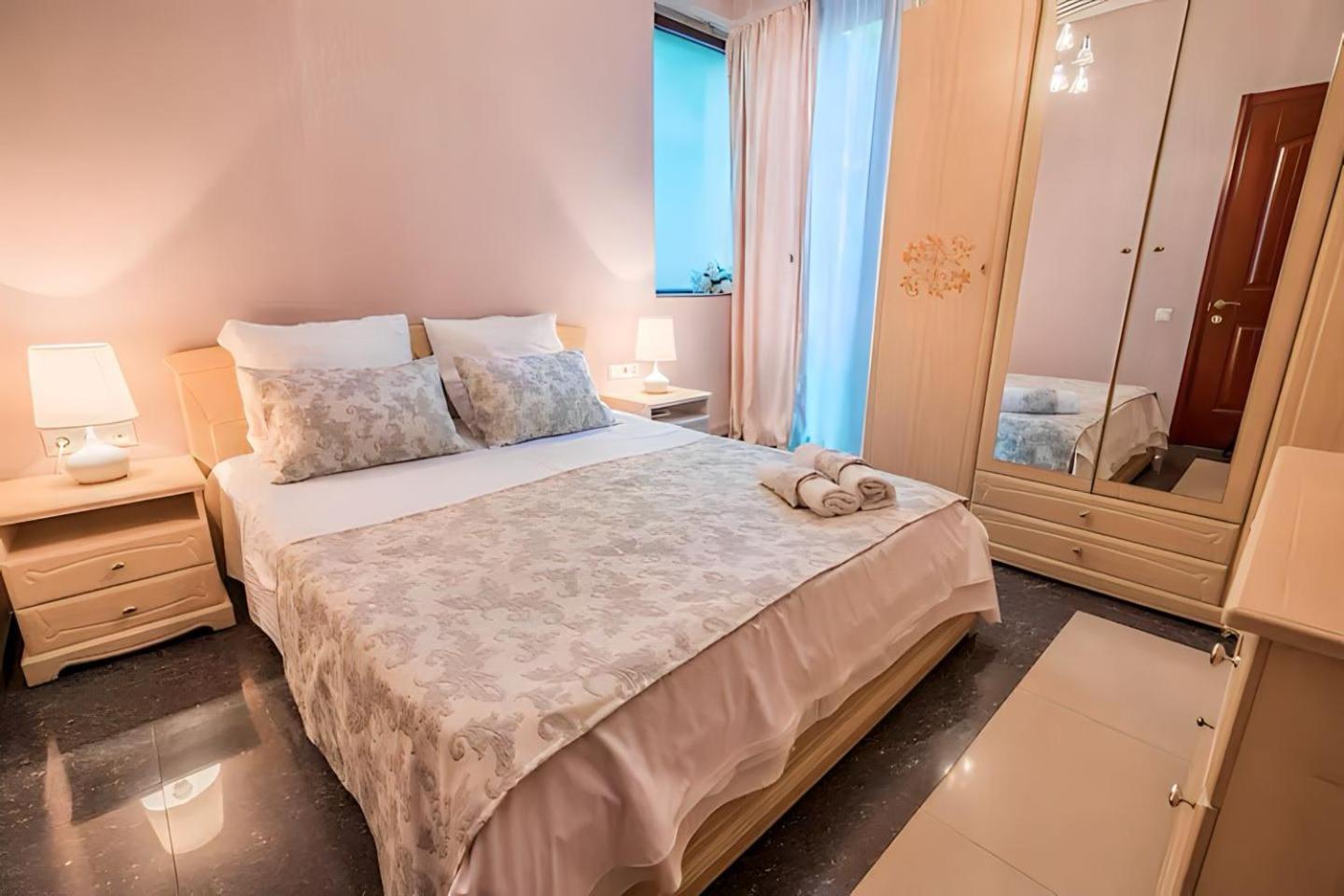 Cabernet Corner Apartman Tbiliszi Kültér fotó