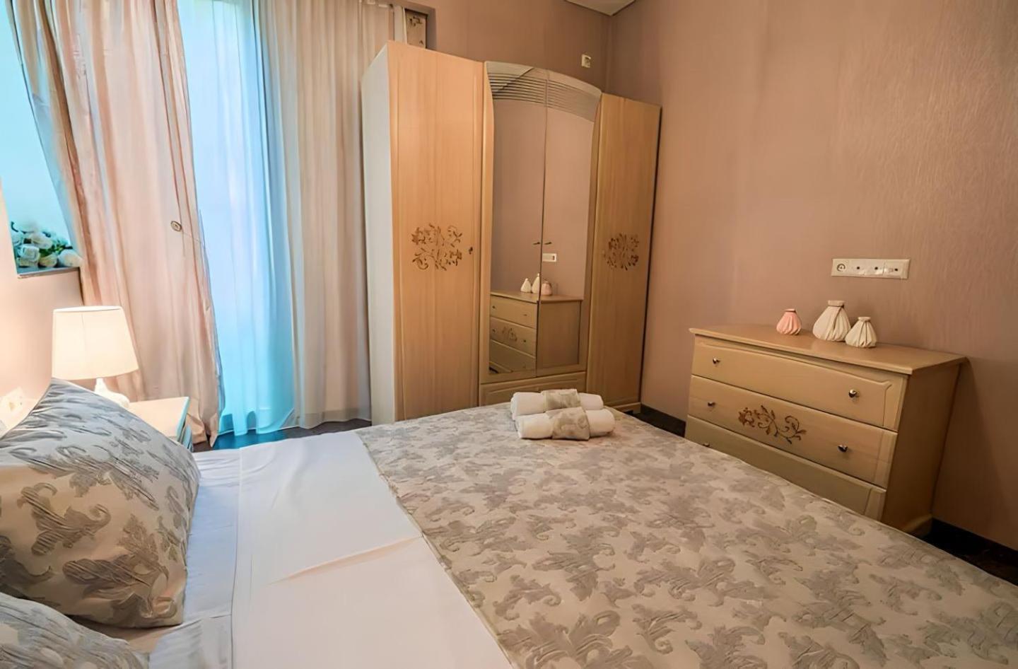 Cabernet Corner Apartman Tbiliszi Kültér fotó