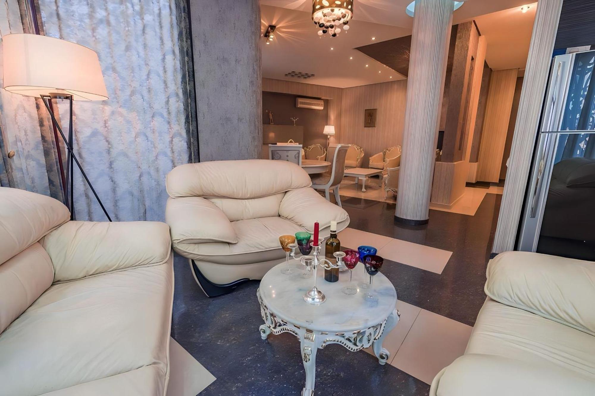 Cabernet Corner Apartman Tbiliszi Kültér fotó