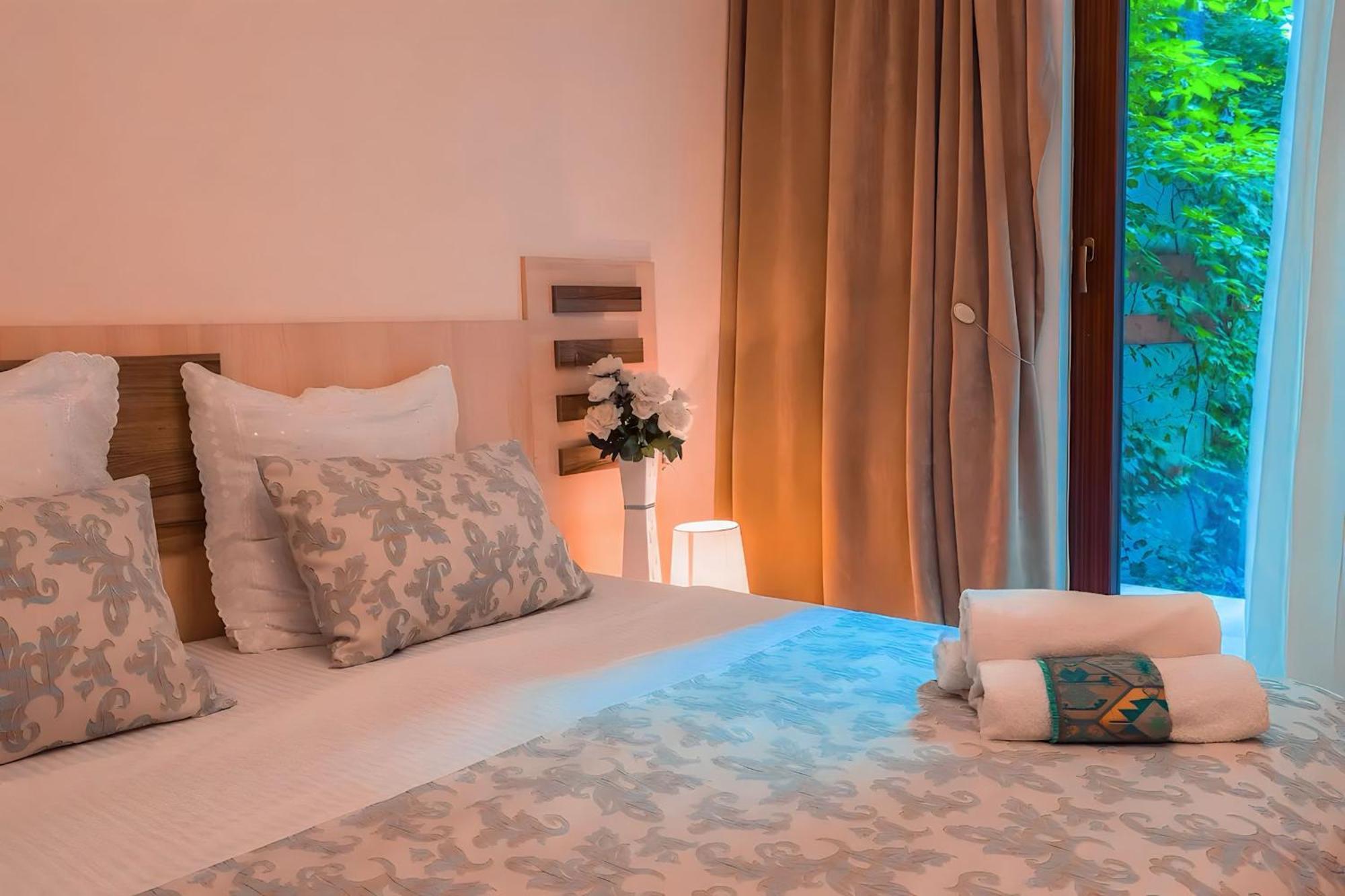 Cabernet Corner Apartman Tbiliszi Kültér fotó