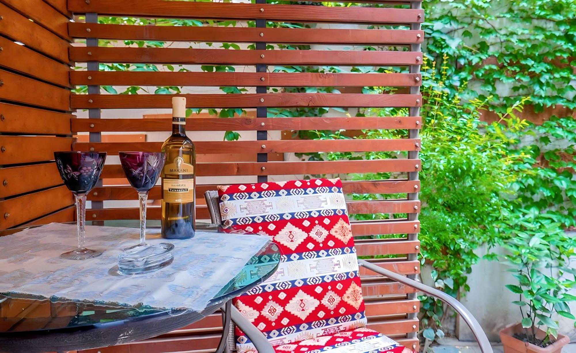 Cabernet Corner Apartman Tbiliszi Kültér fotó